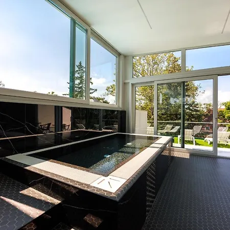 Bauhaus Penthouse Wellness 1 Apartment Siofok
