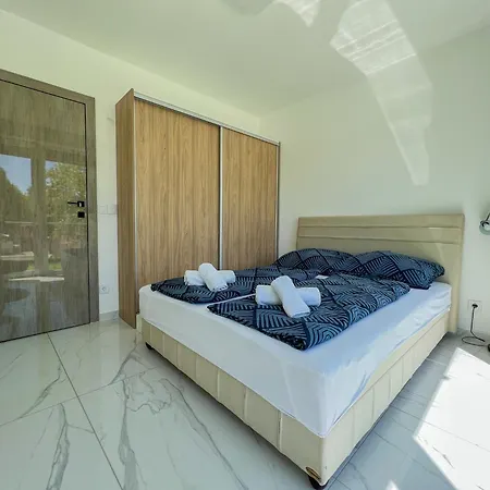Bauhaus Penthouse Wellness 1 Apartment Siofok