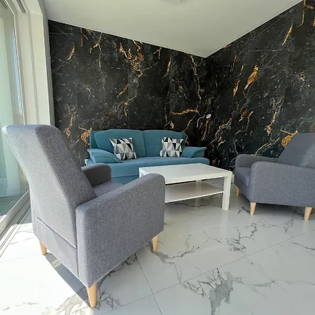 Bauhaus Penthouse Wellness 1 * Siofok