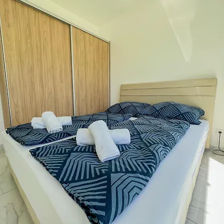 Lägenhet Bauhaus Penthouse Wellness 1 Siófok