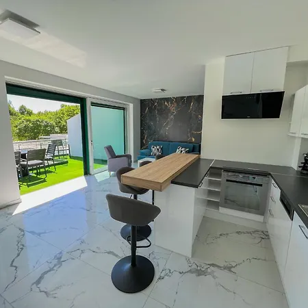 Bauhaus Penthouse Wellness 1 *