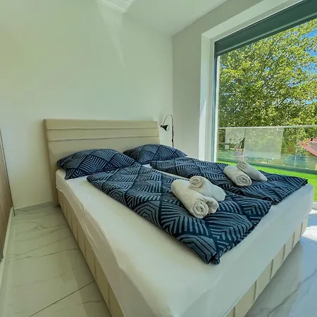 Apartment Bauhaus Penthouse Wellness 1 *