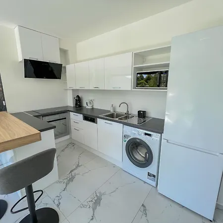 Bauhaus Penthouse Wellness 1 アパート シオーフォク